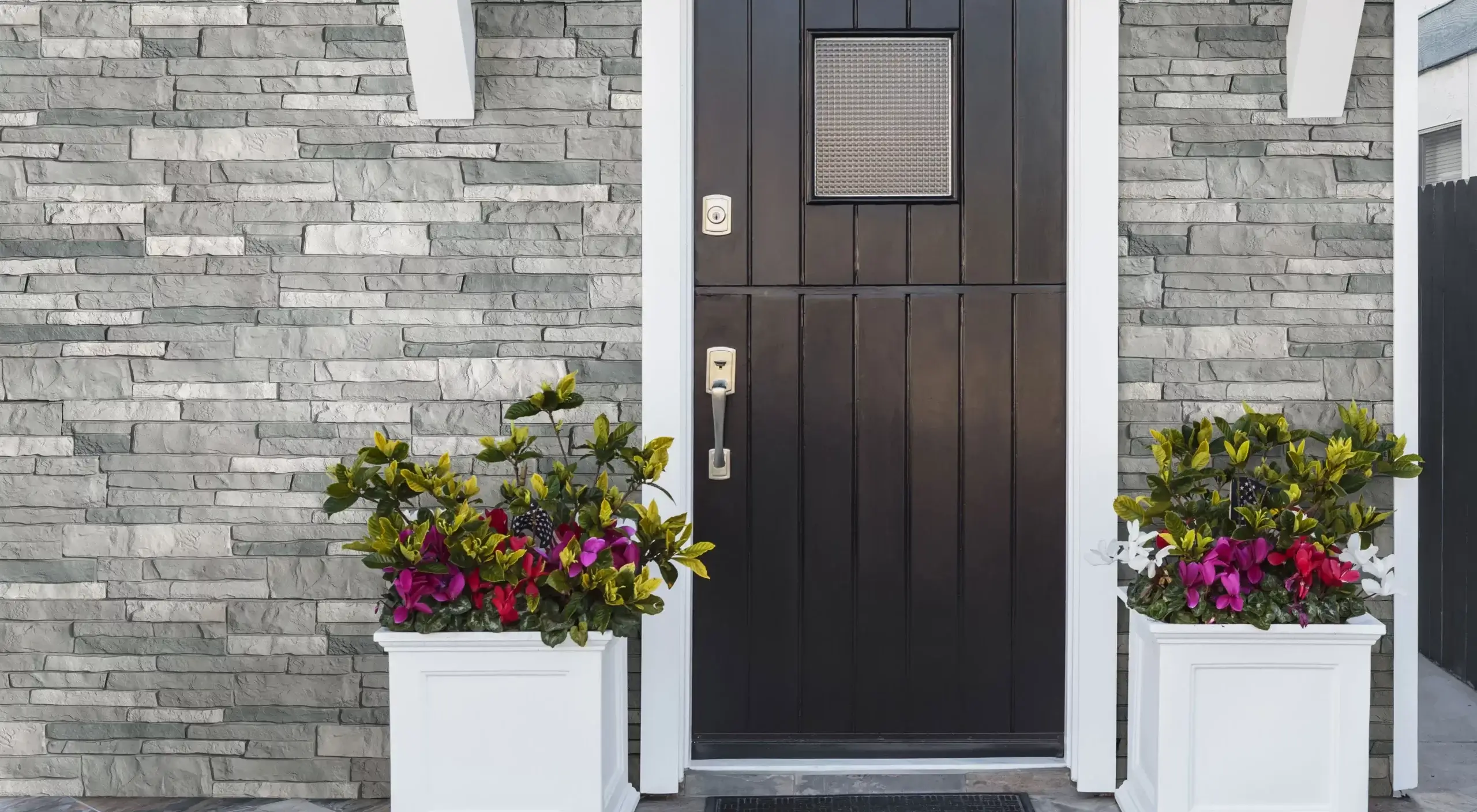 TandoStone_StackedStone_Glacier-Bay_Front-Door