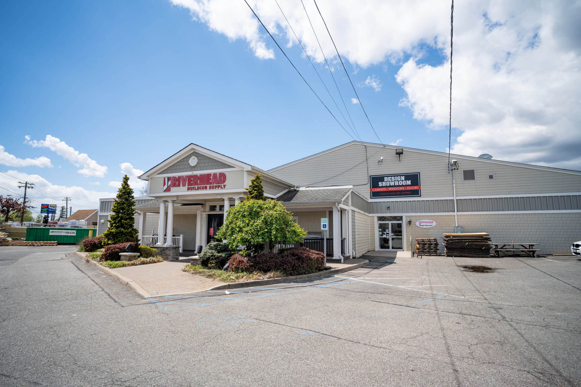 mineola long island window and door showroom window replacement