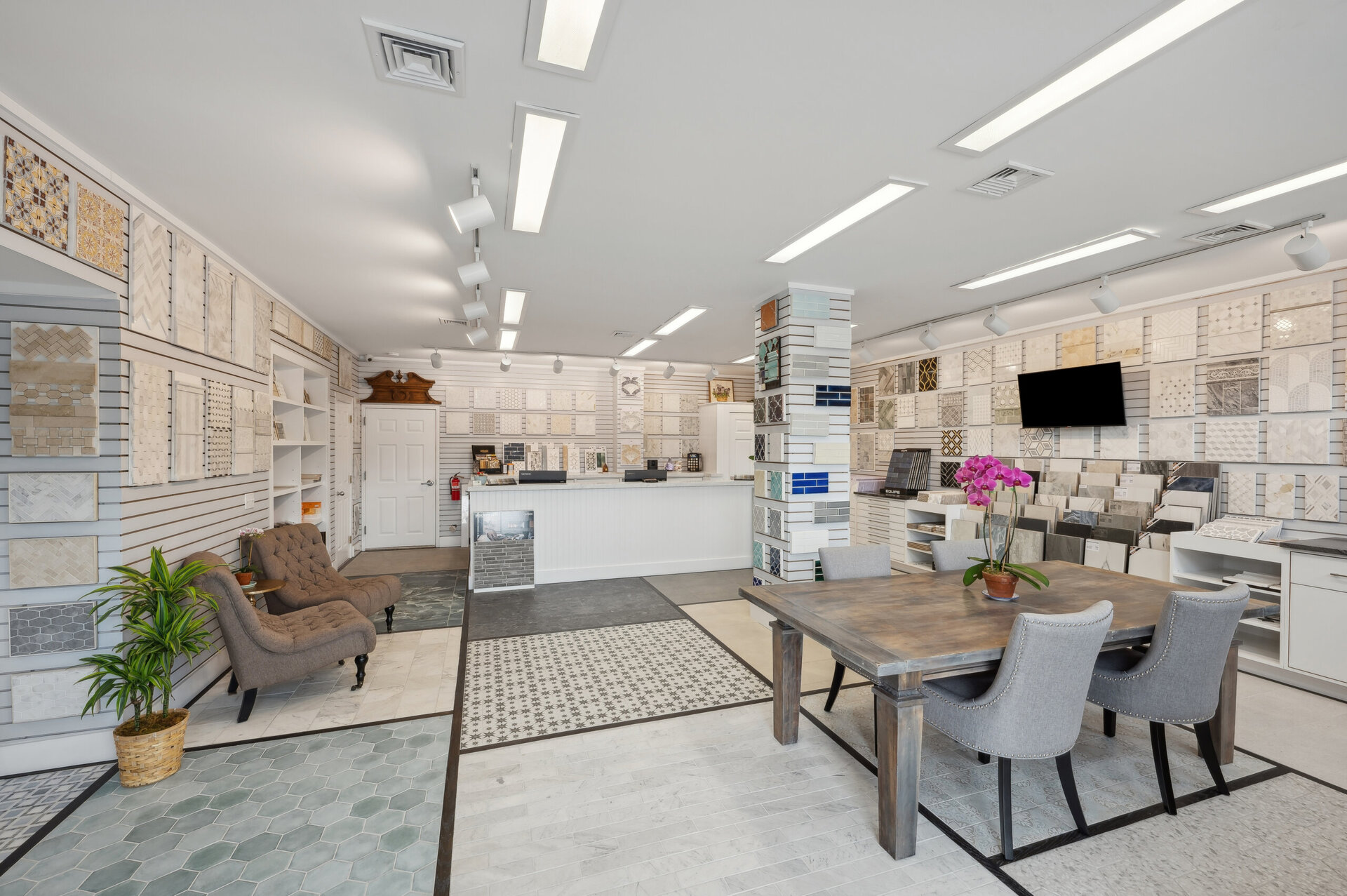 32-30 Old Montauk Hwy Wainscott-Horiz-Showroom-10